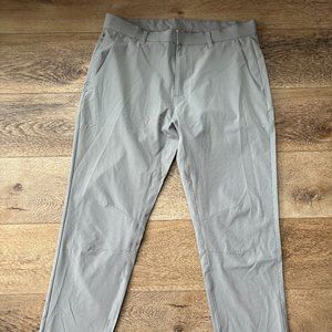 NEW Fabletics Men's Only Pant (slim) in size 33x32